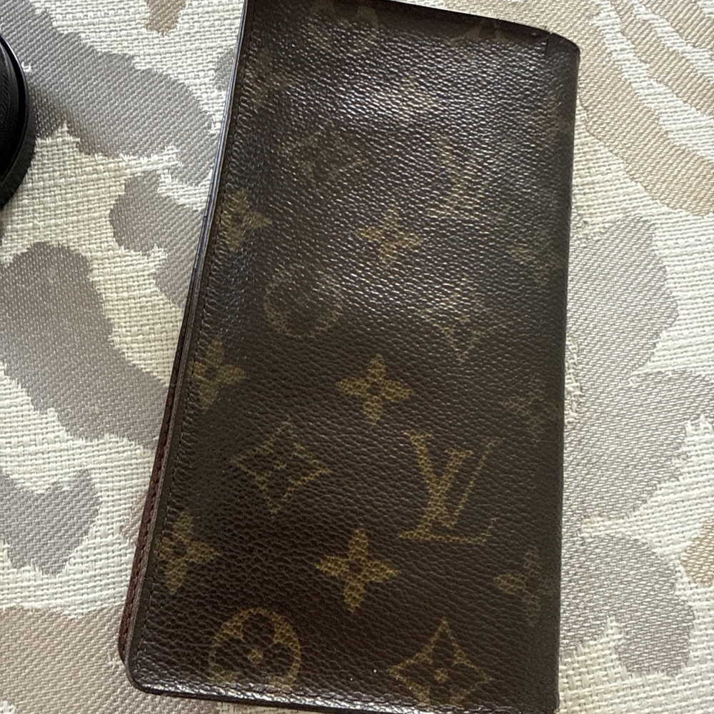 Louis Vuitton Monogram Canvas Long Bifold Wallet - Picture 2 of 10